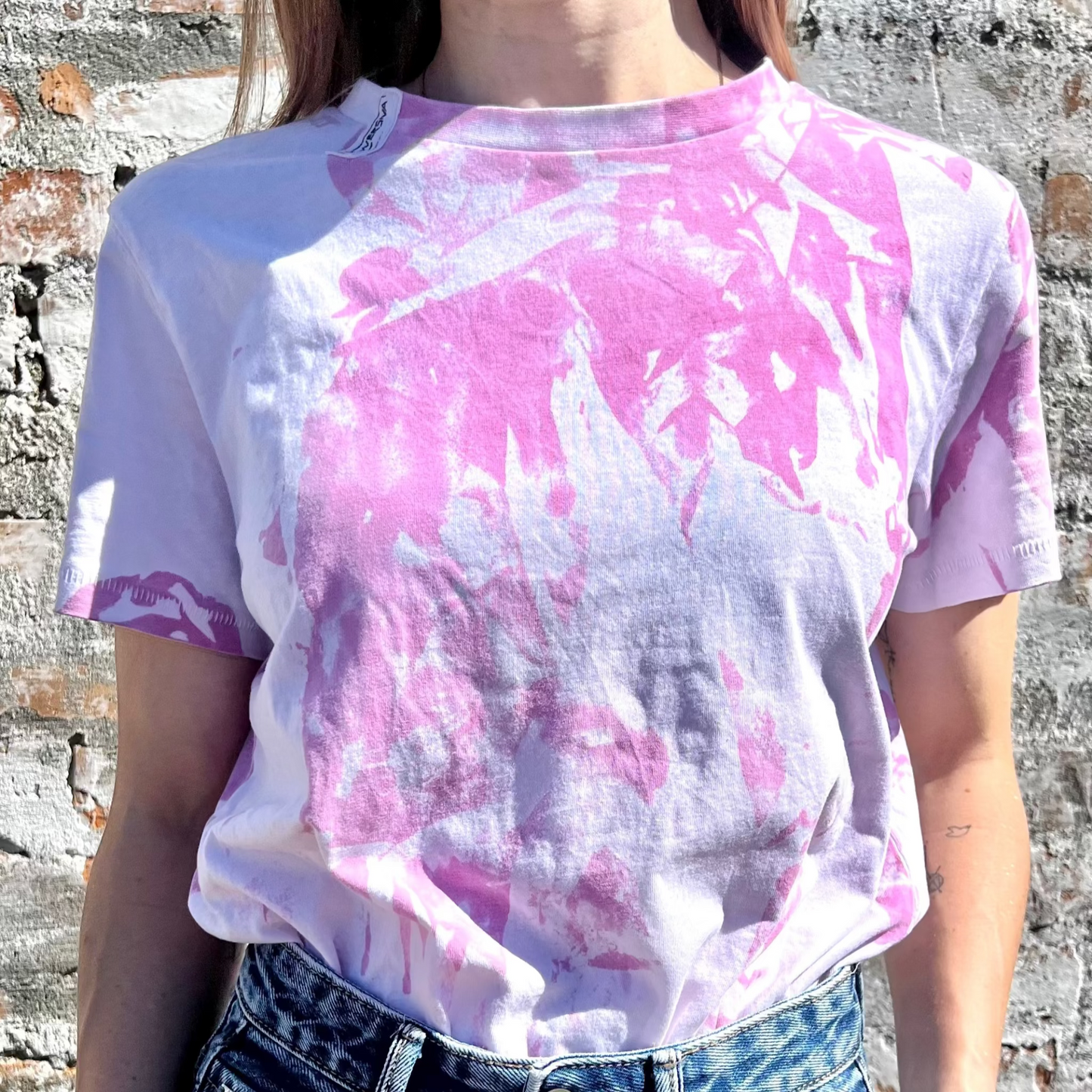 kaleido-t-shirt-pink-dreams-front